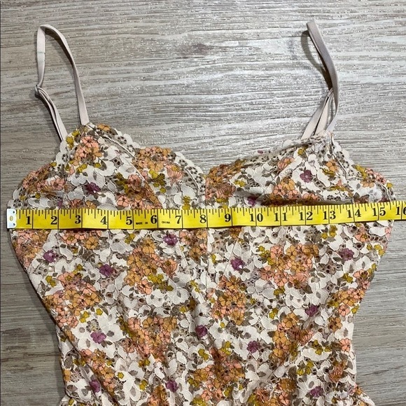 Victoria's Secret Floral Lace Teddy Romper XS Cream Retro Sleepwear‎ Lingerie - Picture 9 of 11